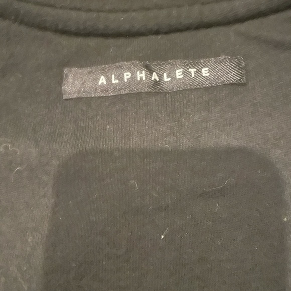 Alphalete crop - Picture 3 of 4